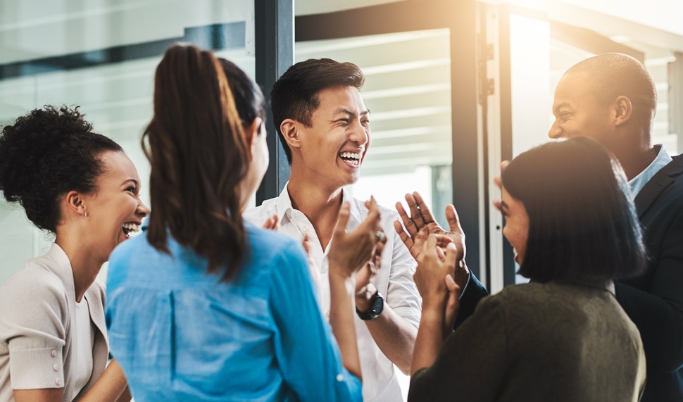 happy-employees-in-a-group